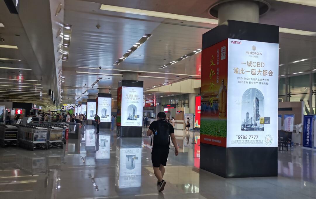 珠海金湾机场出发区悬挂led大屏广告