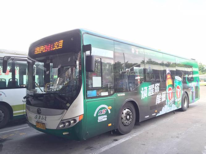 在公交車車身做廣告一年要多少錢（寧波公交車身廣告一般多少價格）