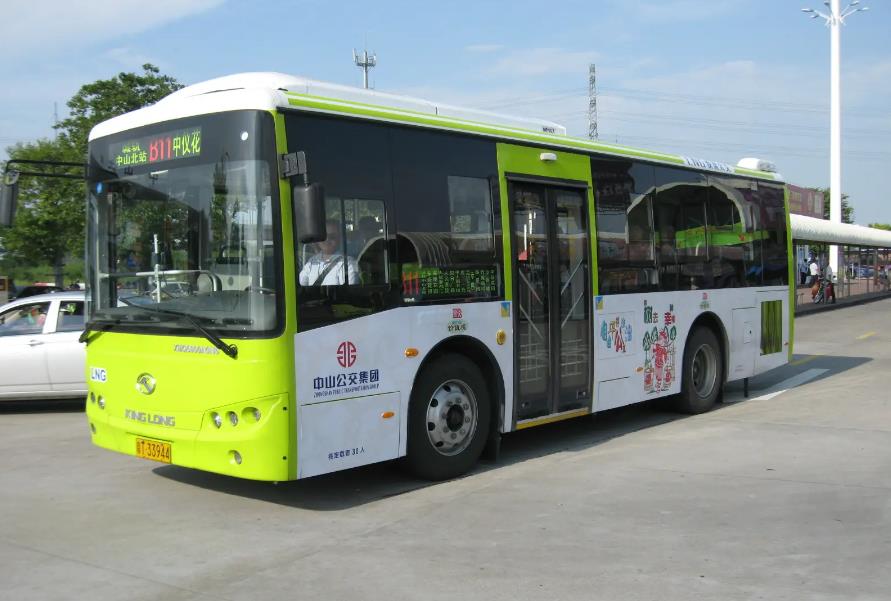  中山公交车身广告