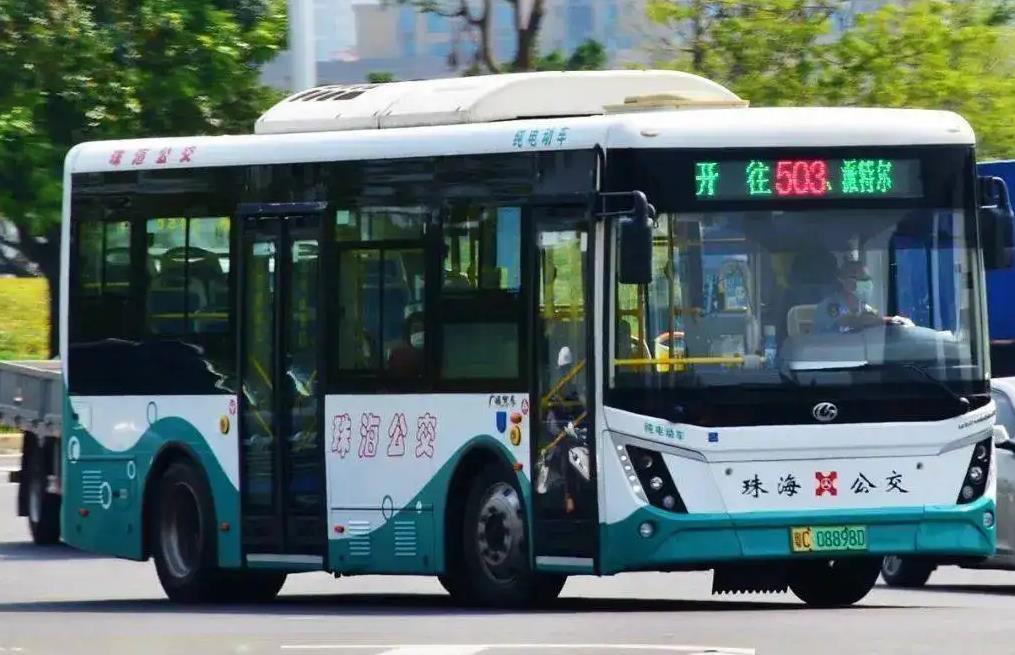  珠海公交车身广告