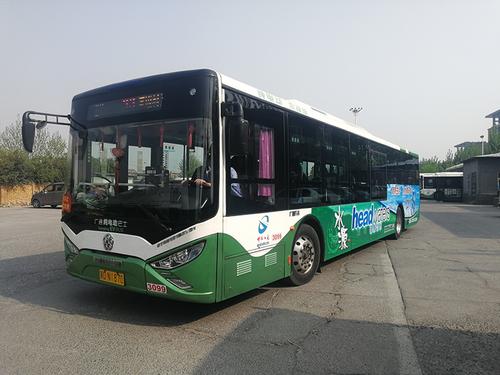  邯鄲公交車(chē)一直打廣告，邯鄲公交站牌廣告