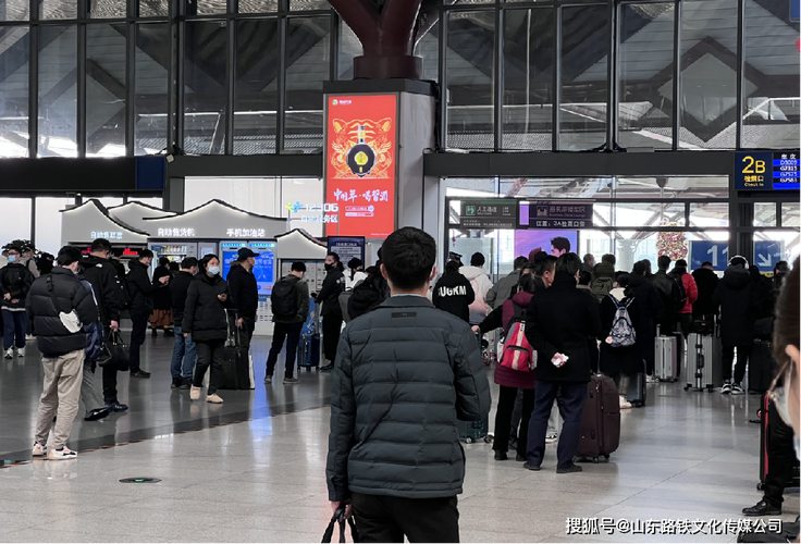 杭州高鐵站led電子屏多少錢（杭州高鐵站LED顯示屏價格查詢）